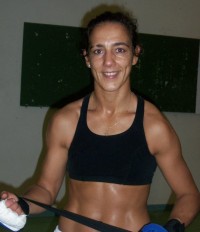Myriam Dellal boxer