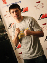 Daniil Utenkov boxeur