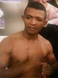 Musa Andy Letding boxeador