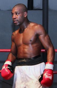 Benezer Zigah boxer
