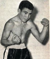 Salvatore Curcetti boxer