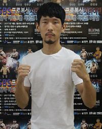 Yong Hwan Jun boxeur