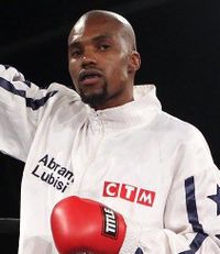 Andile Mabilisa boxer