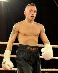 Michal Dufek boxer