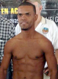 Luis Hinojosa boxer