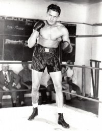 Henry Majcher boxer