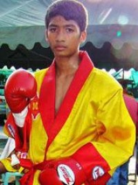 Phacharaphon Phonsangkharaam боксёр