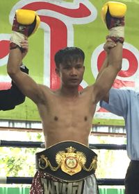 Nirun Baonok boxeur