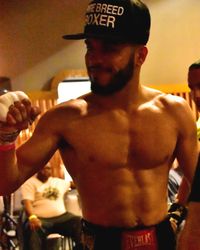 Raul Lopez boxer