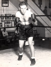 Vearl Whitehead boxer