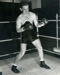 Dick Foster boxer
