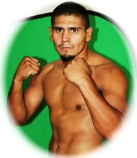 Rolando Paredes boxer