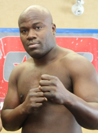 Taffo Asongwed boxer