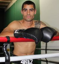 Israel Arellano boxer