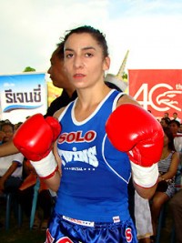Loetizia Campana boxer
