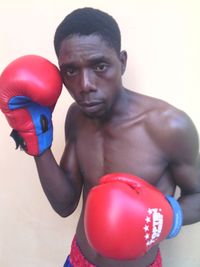 Idd Mbantu boxer