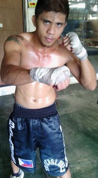 JR Magboo boxeur