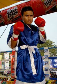 Prab Sor Saengyakon boxer