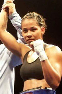 Carla Torres boxer