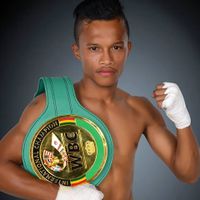 Jonathan Refugio boxer