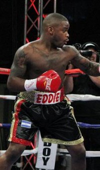 Eddie Gomez boxeur