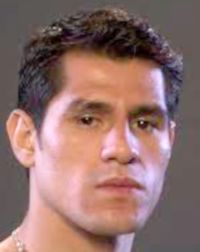 Adrian Estrella boxer