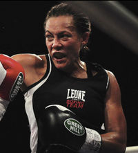 Anita Torti boxer