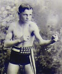Tommy Feltz boxer