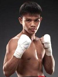 Raymond Tabugon boxeur