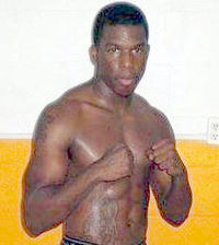 Eddie Tigs boxeador