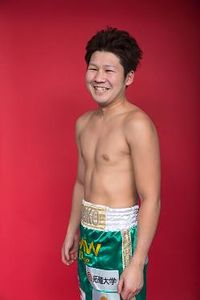 Yohei Tobe boxeur