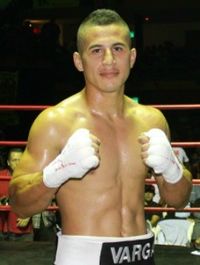 Adrian Vargas боксёр