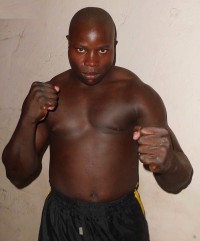 Alphonce Mchumiatumbo boxer