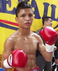 Tasana Salapat boxeur