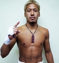 Hideki Suzuki boxeur