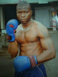 Sule Olagbade boxer
