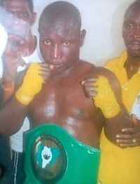 Sunday Ajuwa boxeur