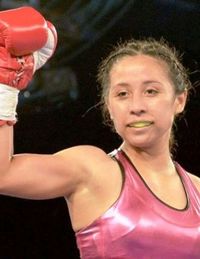 Yesenia Gomez boxer