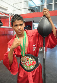 Gustavo Morales boxer