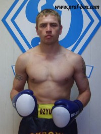 Valery Dzyuba boxer
