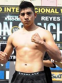 Brandon Perez boxer