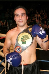 Costa Chondros boxeur