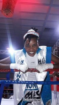 Bukiwe Nonina боксёр