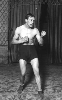 Edmond Castaing boxer