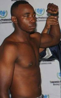 Ibrahim Maokola boxeador