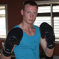 Damon Jones boxer