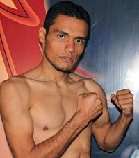 Daniel Nava boxer