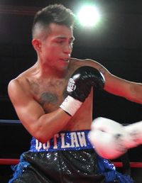 Jesse Anguiano boxeador