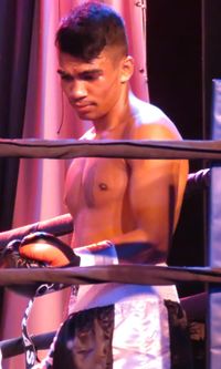 Alberto Mora boxeur