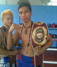 Bryan Inojales boxer